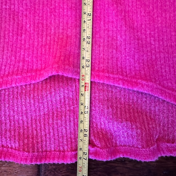 Pop of pink! Brushed, rib, high low knit top - Picture 3 of 4